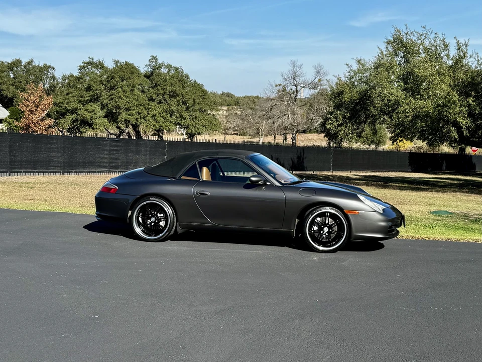 2002 Porsche 996 Carrera 4 - Image 11 of 31