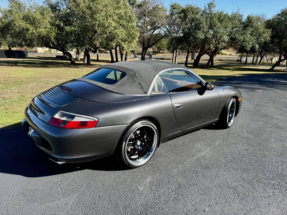 2002 Porsche 996 Carrera 4 - Image 14 of 31
