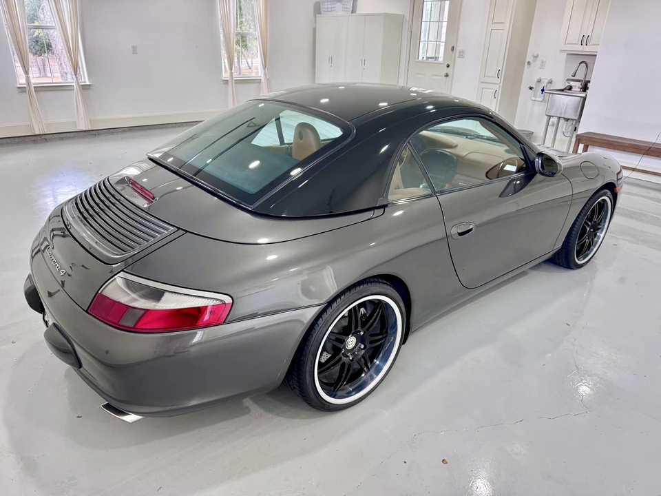 2002 Porsche 996 Carrera 4 - Image 21 of 31