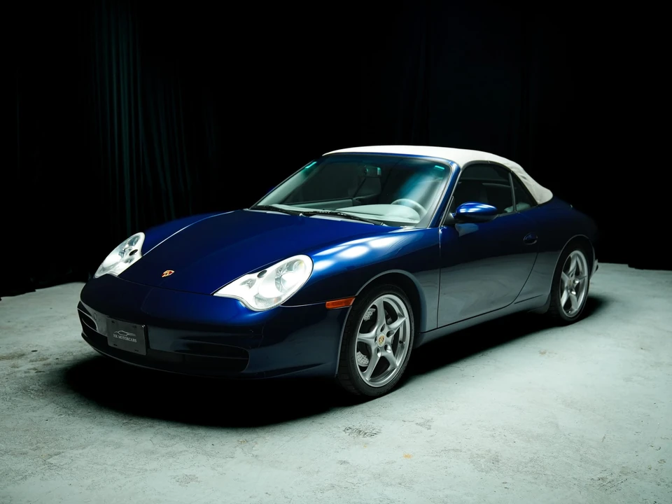 2002 Porsche 996 Carrera 4 - Image 14 of 31