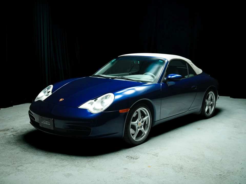 2002 Porsche 996 Carrera 4 - Image 13 of 31