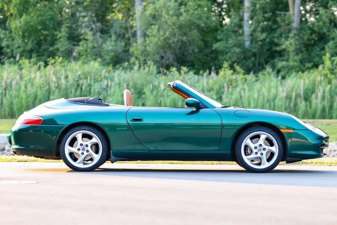 2002 Porsche 996 Carrera 4 - Image 29 of 31