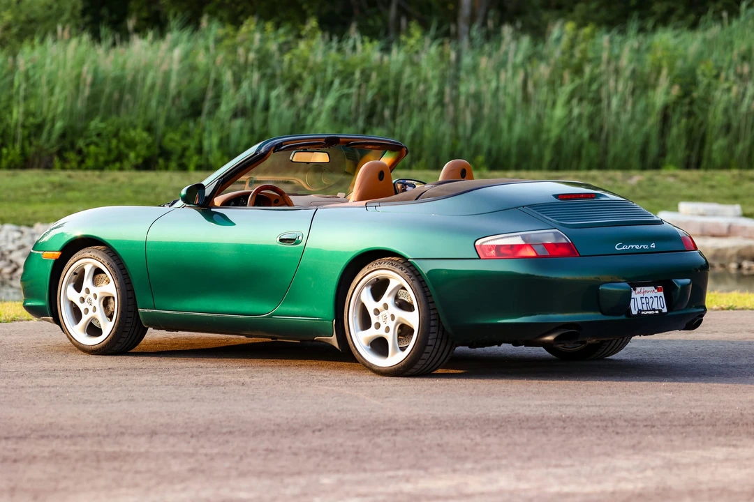 2002 Porsche 996 Carrera 4 - Image 10 of 31