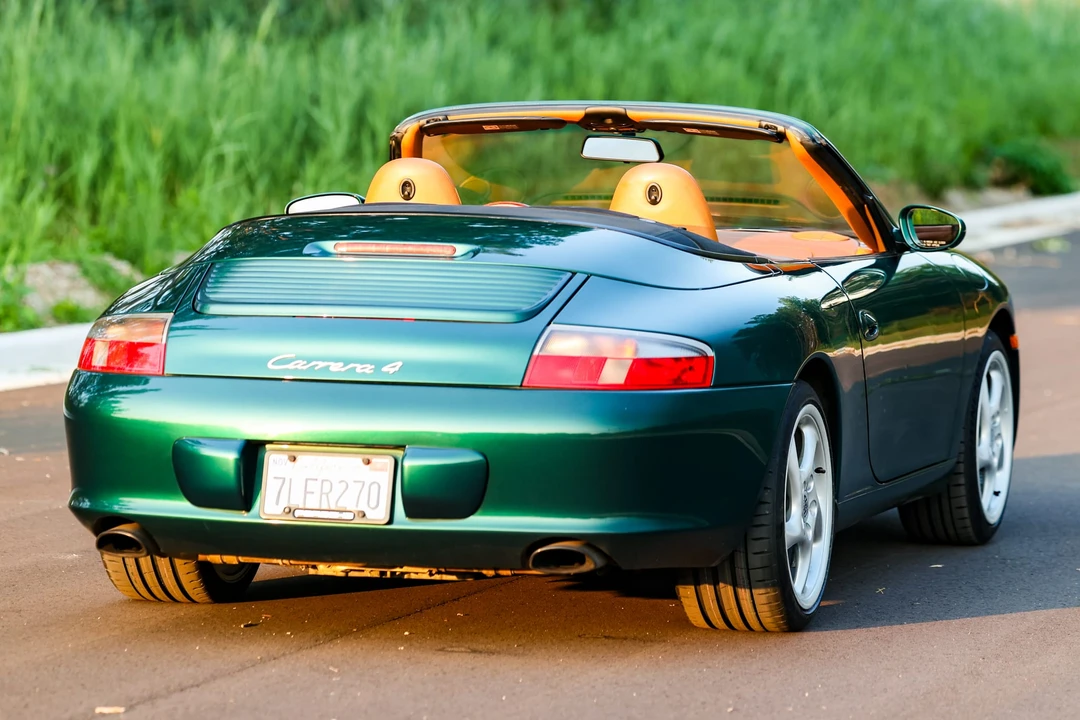 2002 Porsche 996 Carrera 4 - Image 17 of 31