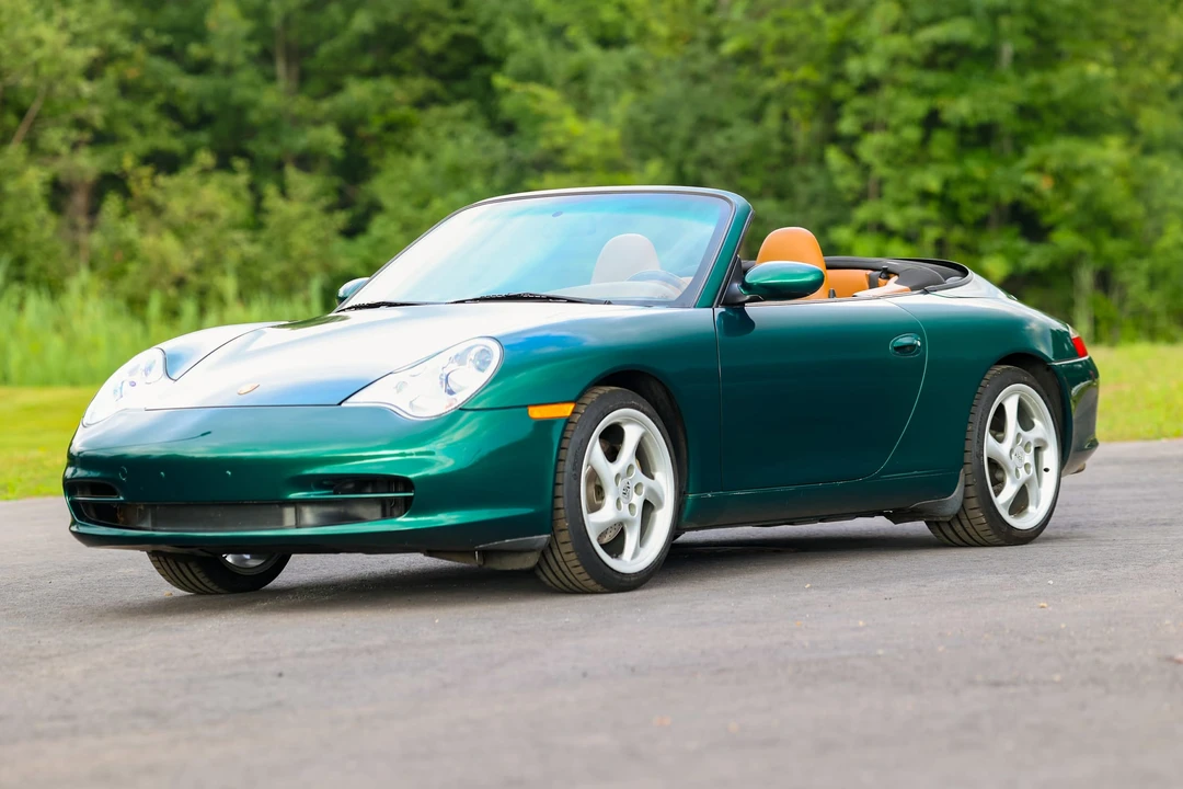 2002 Porsche 996 Carrera 4 - Image 5 of 31