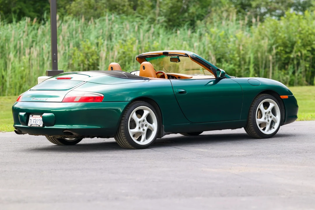 2002 Porsche 996 Carrera 4 - Image 26 of 31