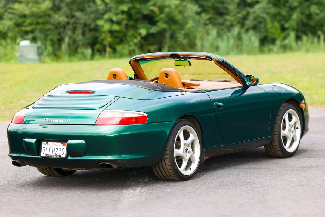 2002 Porsche 996 Carrera 4 - Image 19 of 31
