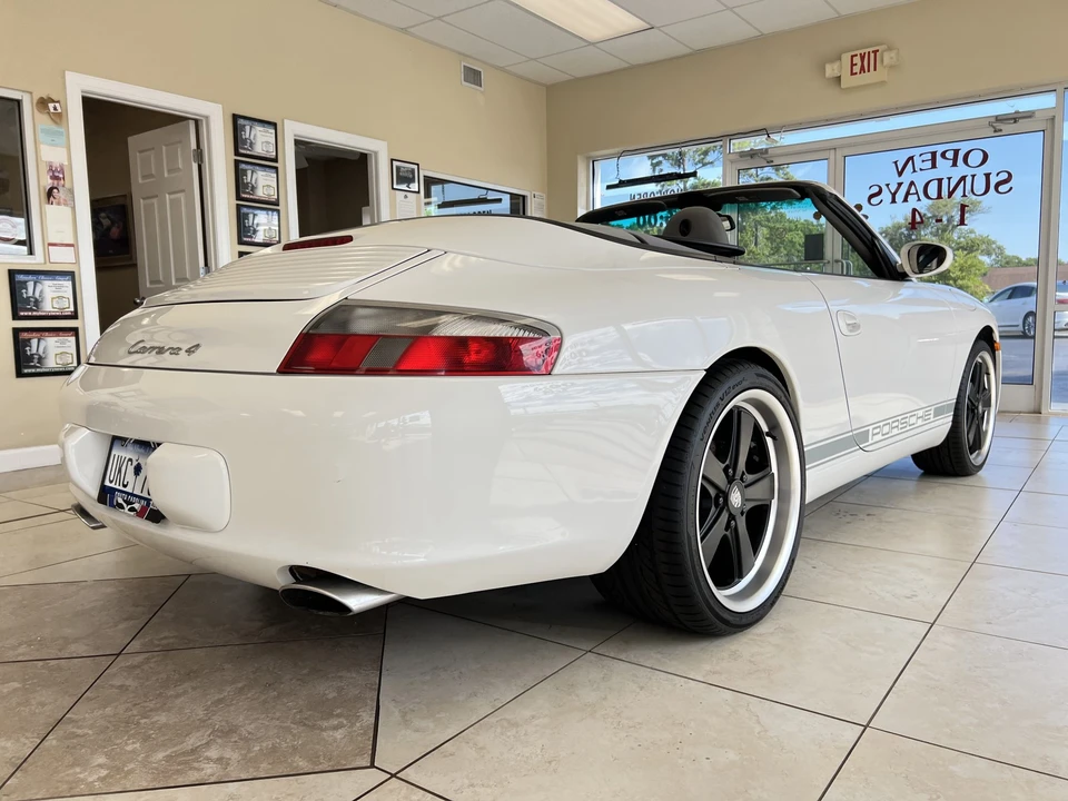 2002 Porsche 996 Carrera 4S - Image 17 of 31