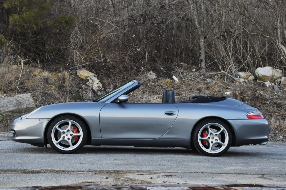 2002 Porsche 996 Carrera - Image 10 of 31