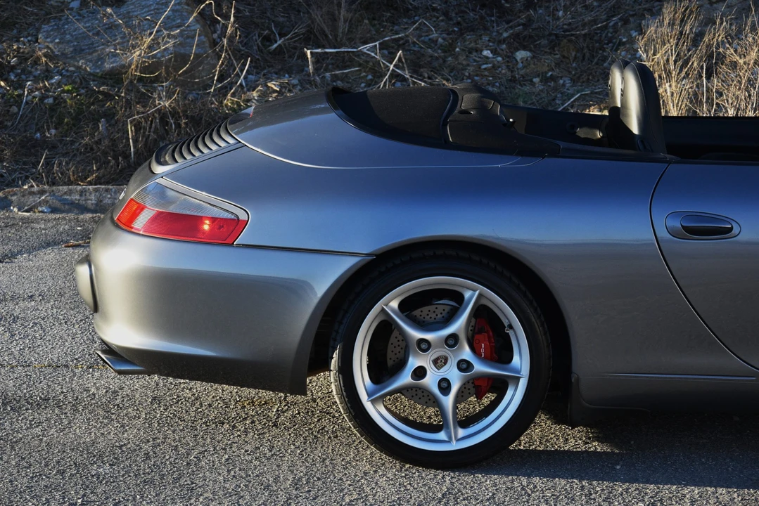 2002 Porsche 996 Carrera - Image 26 of 31