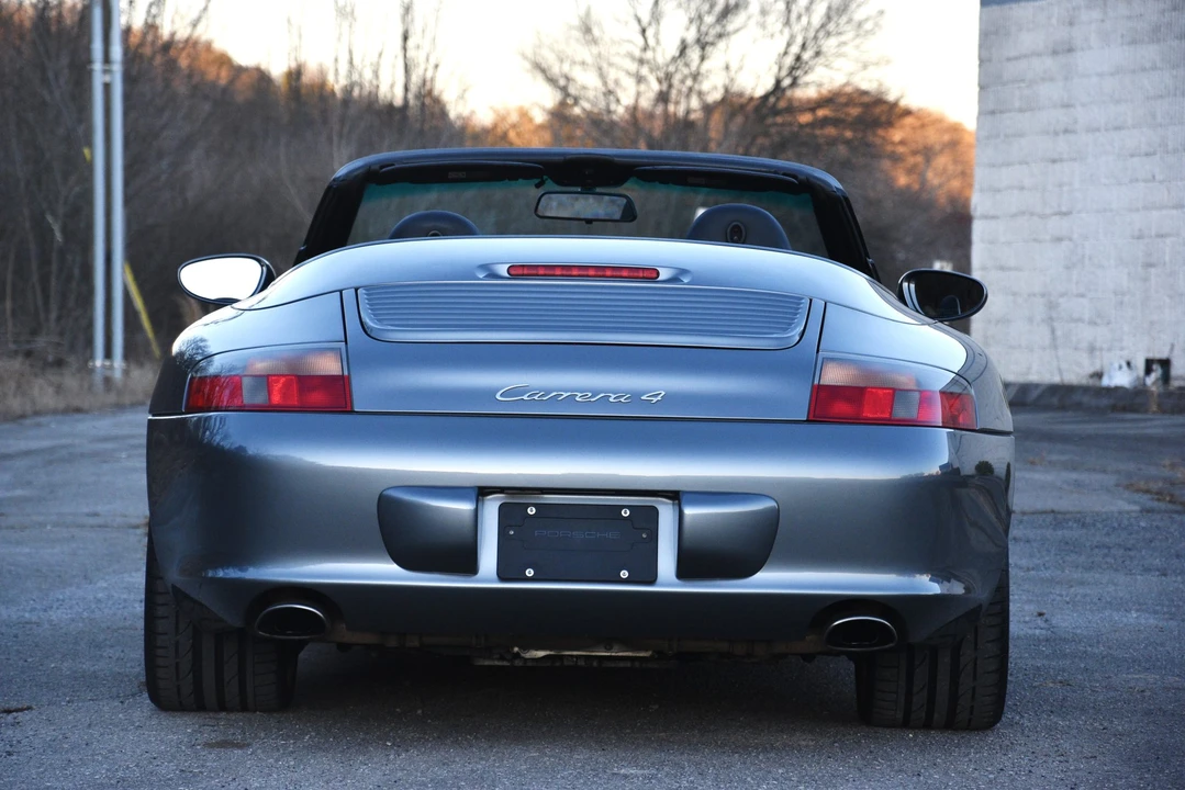 2002 Porsche 996 Carrera - Image 12 of 31