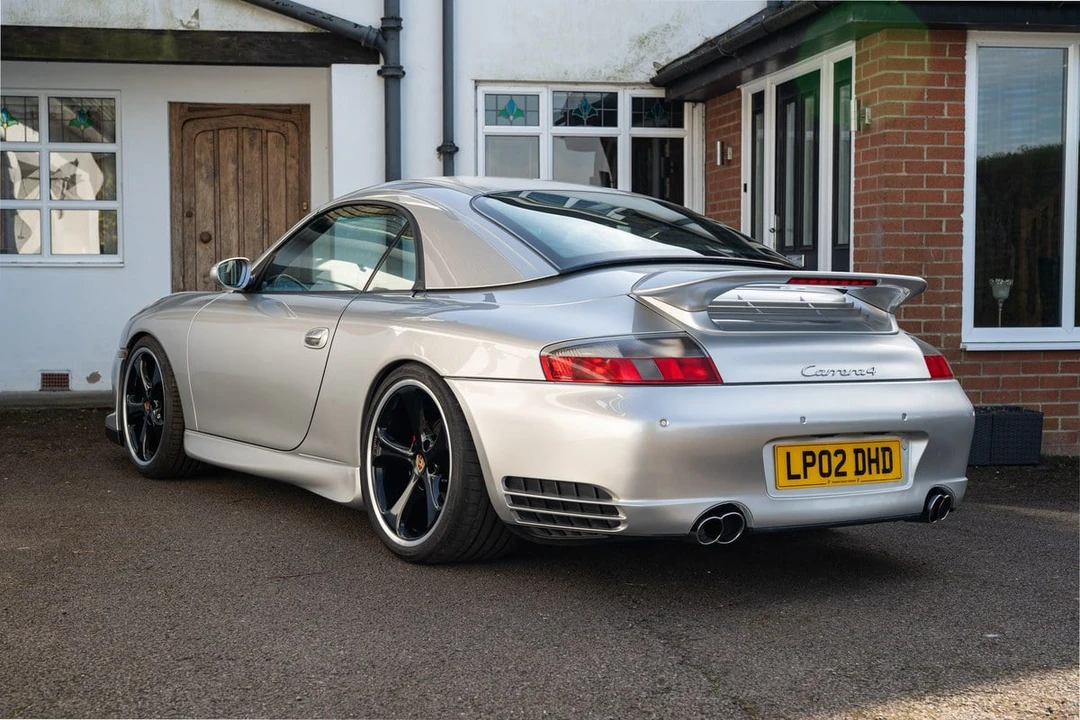 2002 Porsche 996 Carrera 4 - Image 17 of 30