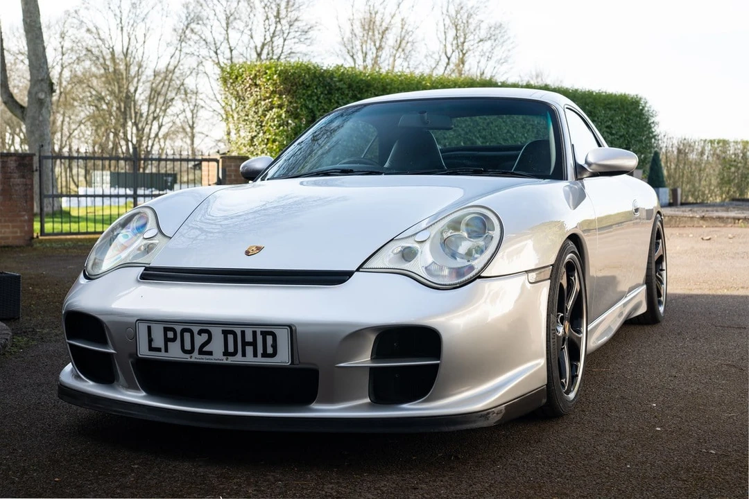 2002 Porsche 996 Carrera 4 - Image 15 of 30