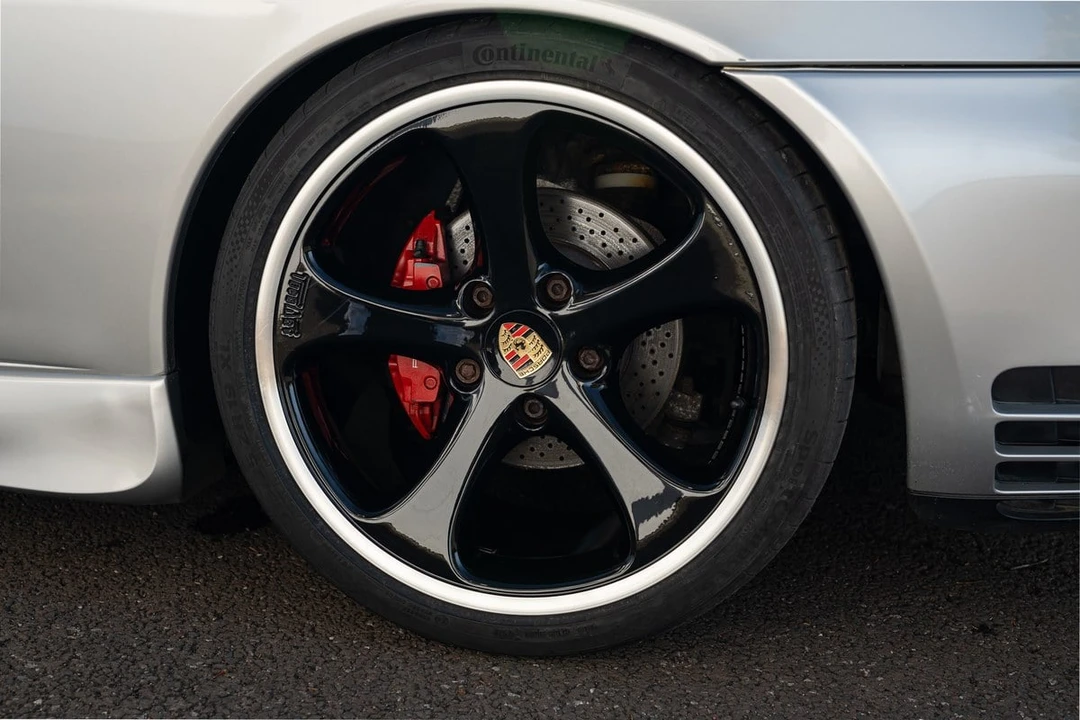 2002 Porsche 996 Carrera 4 - Image 19 of 30