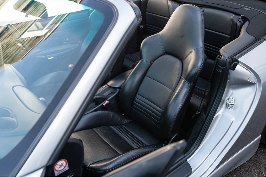 2002 Porsche 996 Carrera 4 - Image 27 of 30