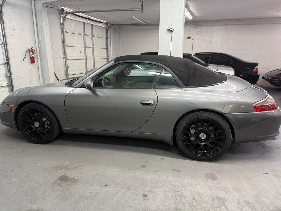 2002 Porsche 996 Carrera 4 - Image 9 of 31