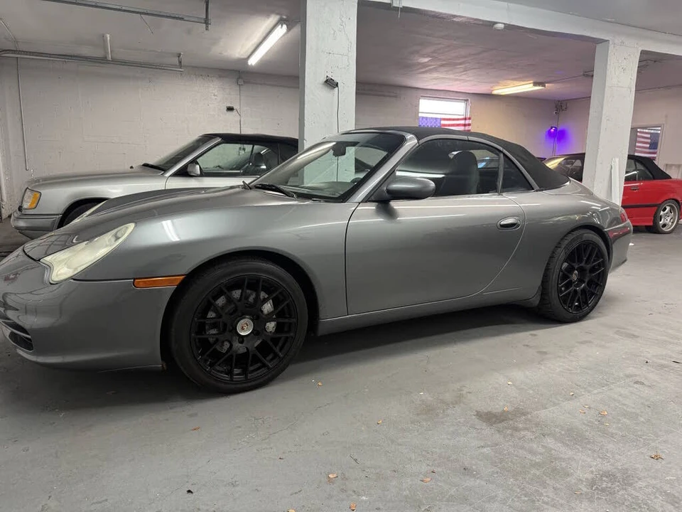 2002 Porsche 996 Carrera 4 - Image 11 of 31