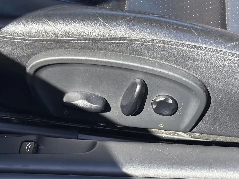 2002 Porsche 996 Carrera 4 - Image 21 of 26