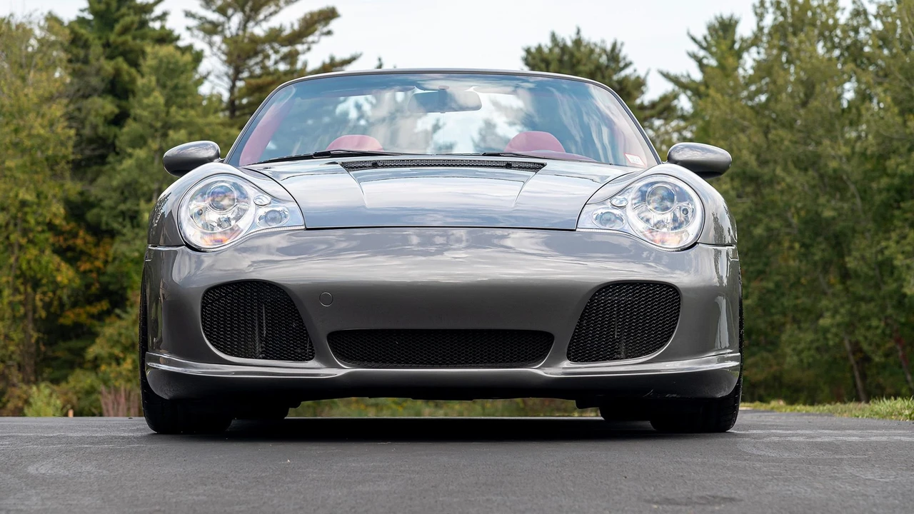 2002 Porsche 996 Carrera 4 - Image 3 of 31