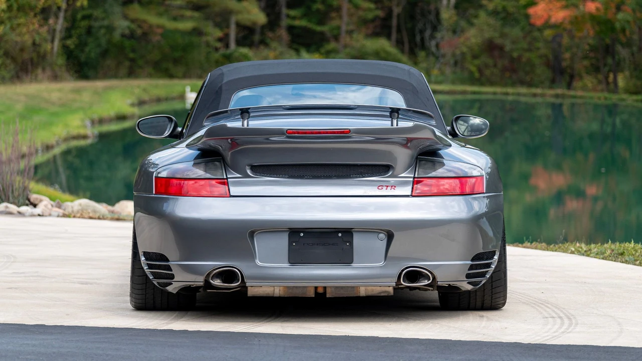 2002 Porsche 996 Carrera 4 - Image 2 of 31