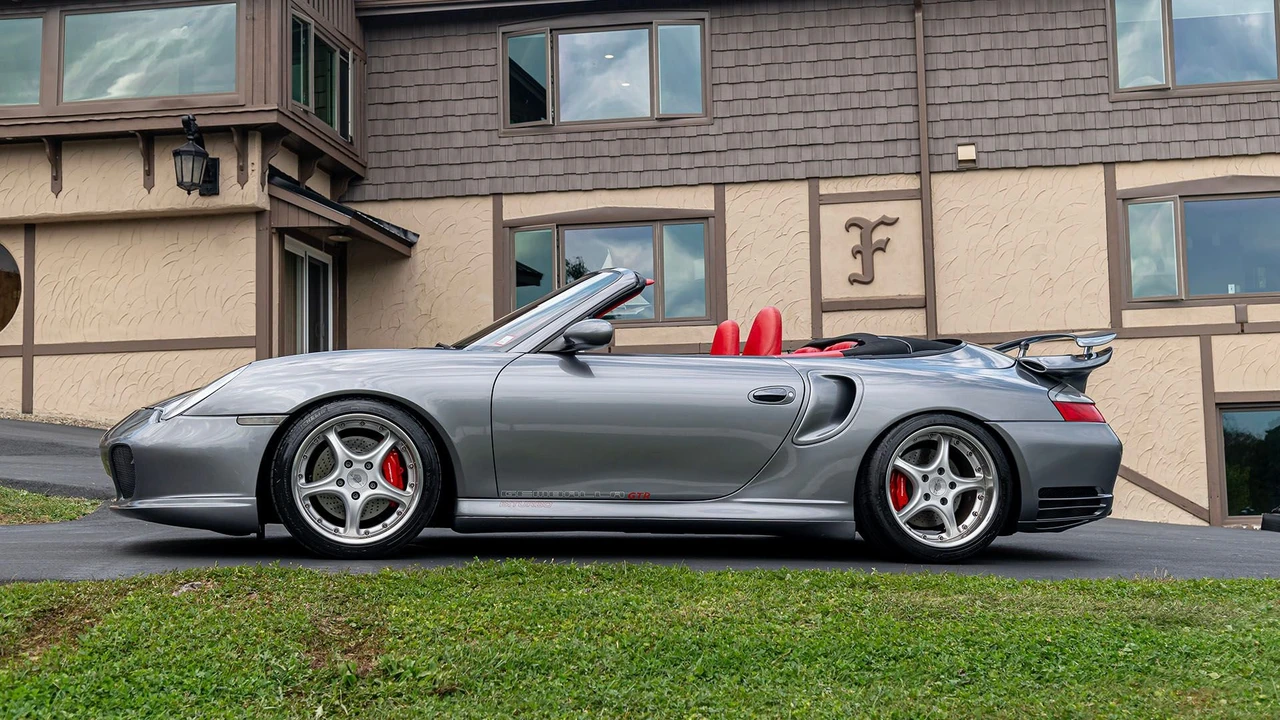 2002 Porsche 996 Carrera 4 - Image 29 of 31