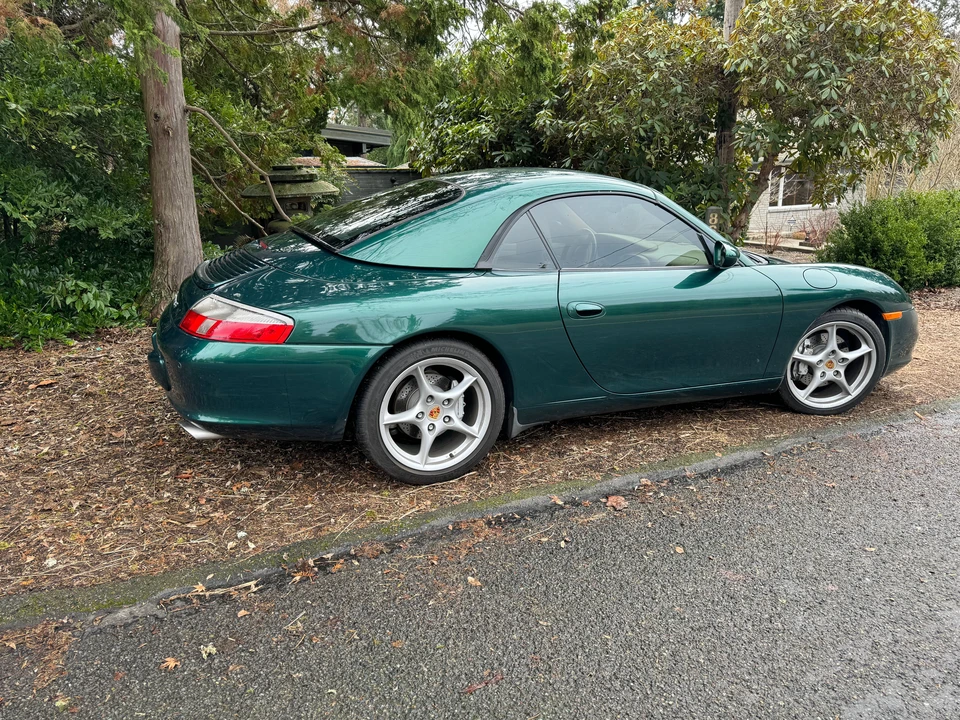 2002 Porsche 996 Carrera 4 - Image 11 of 31