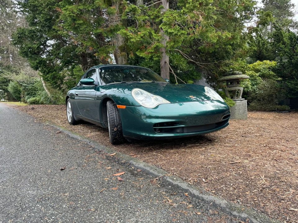 2002 Porsche 996 Carrera 4 - Image 14 of 31