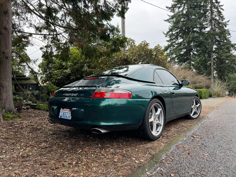 2002 Porsche 996 Carrera 4 - Image 17 of 31