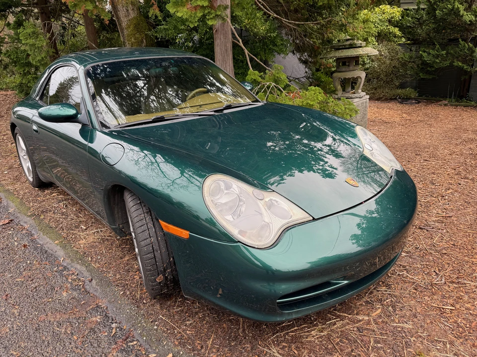 2002 Porsche 996 Carrera 4 - Image 27 of 31