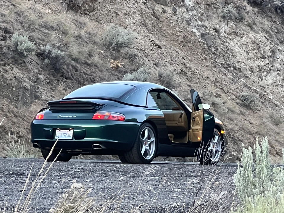 2002 Porsche 996 Carrera 4 - Image 4 of 31