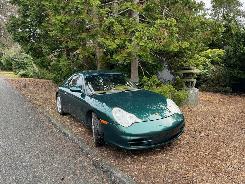 2002 Porsche 996 Carrera 4 - Image 10 of 31