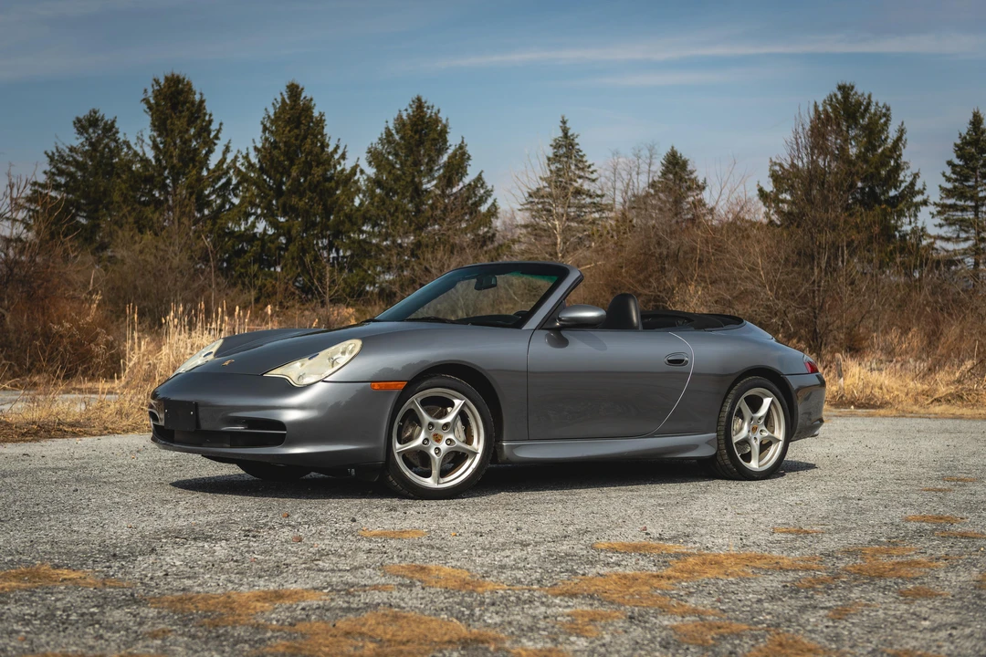 2002 Porsche 996 Carrera 4 - Image 14 of 31