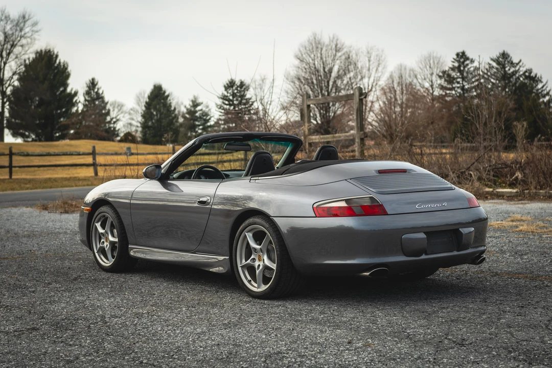 2002 Porsche 996 Carrera 4 - Image 19 of 31