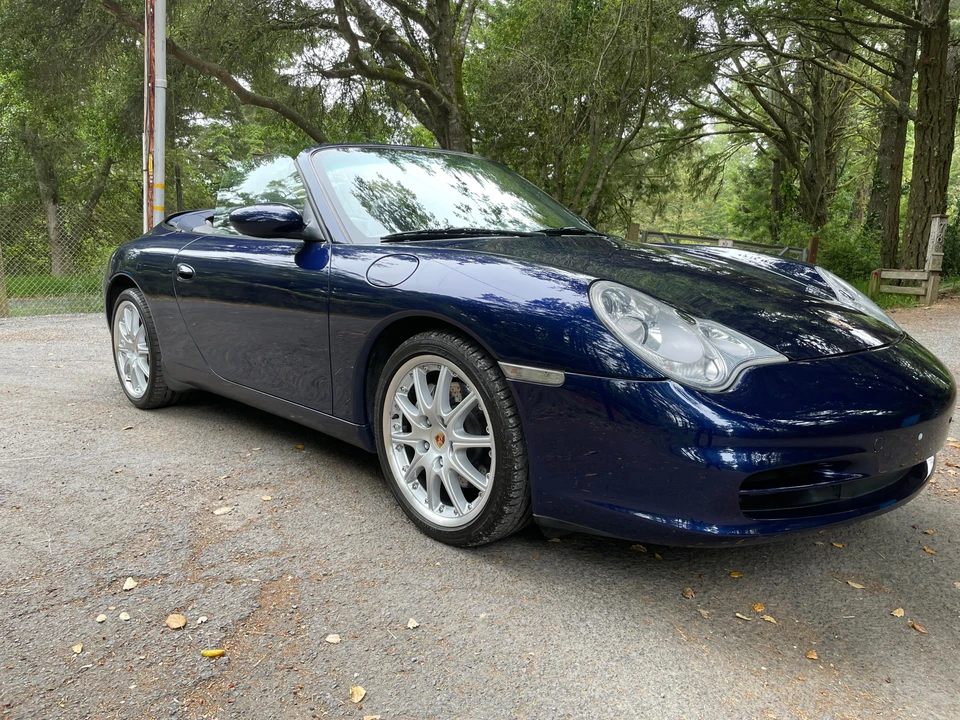 2002 Porsche 996 Carrera 4 - Image 22 of 31