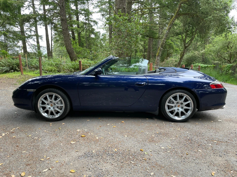 2002 Porsche 996 Carrera 4 - Image 10 of 31