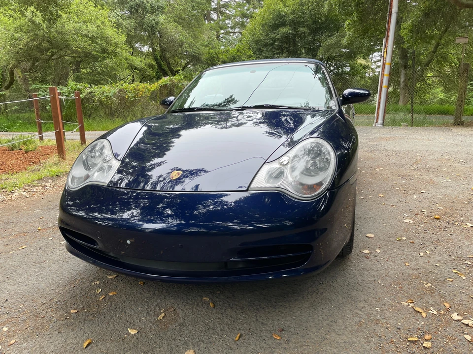 2002 Porsche 996 Carrera 4 - Image 27 of 31