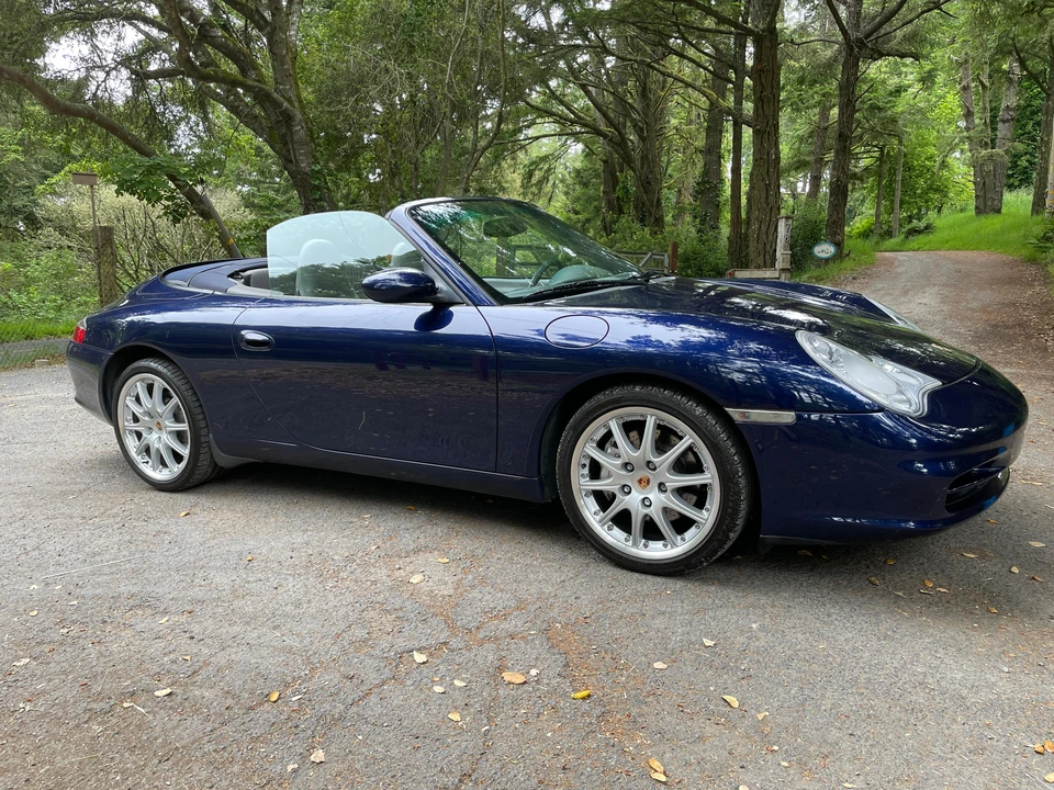 2002 Porsche 996 Carrera 4 - Image 21 of 31