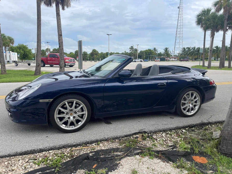 2002 Porsche 996 Carrera 4 - Image 9 of 31