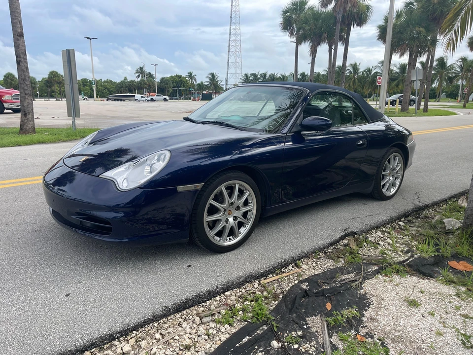 2002 Porsche 996 Carrera 4 - Image 16 of 31