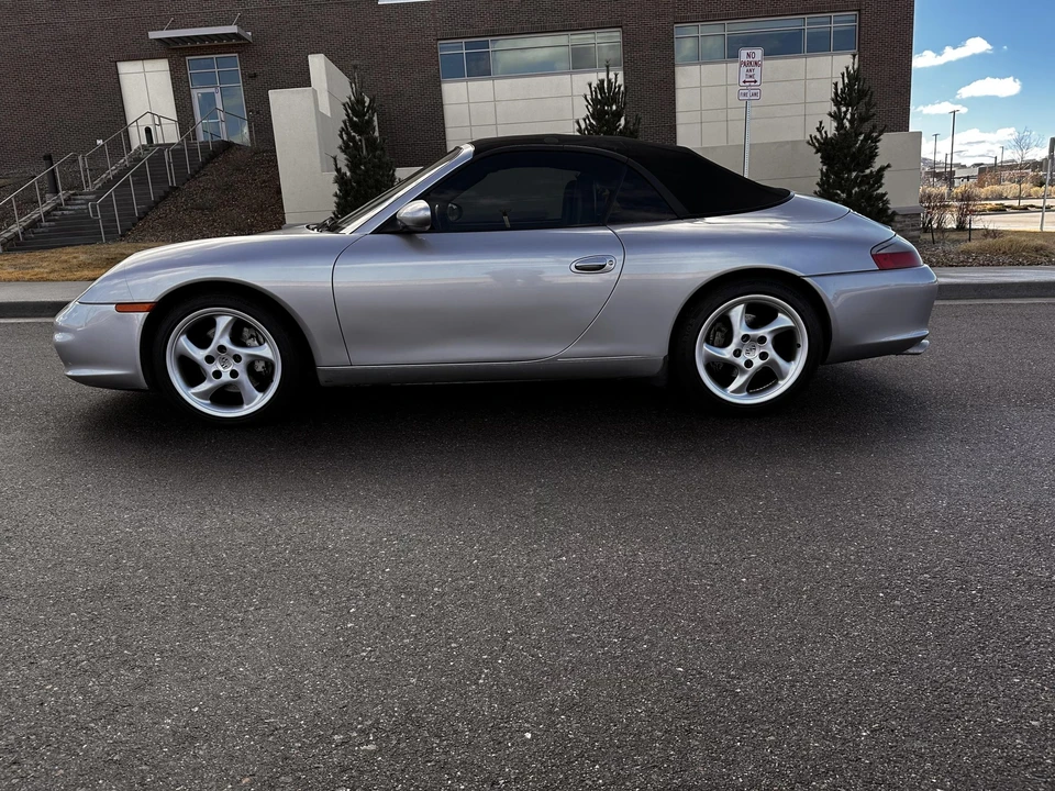 2002 Porsche 996 Carrera 4 - Image 4 of 31