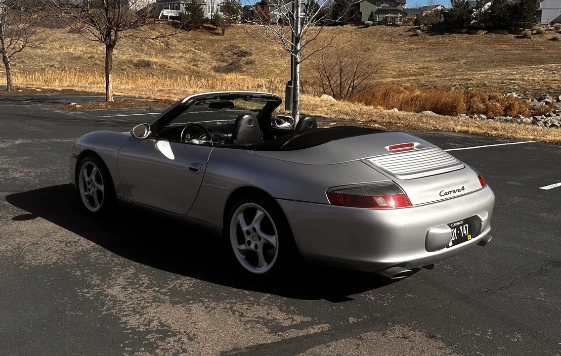 2002 Porsche 996 Carrera 4 - Image 10 of 31