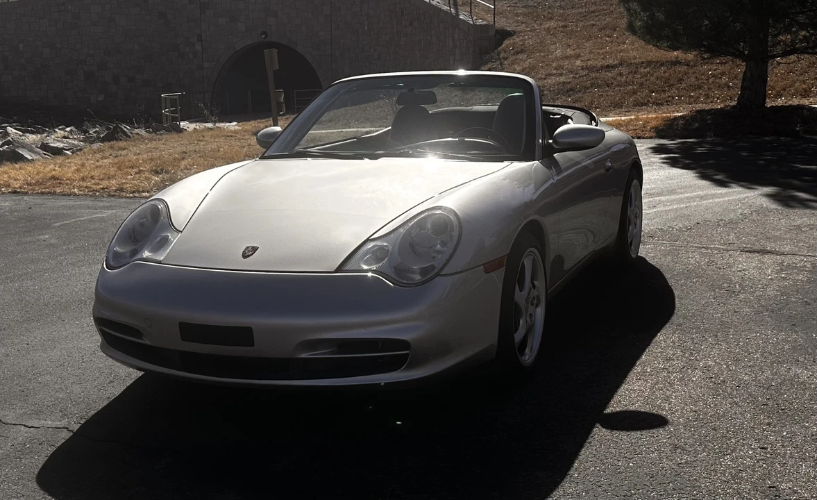 2002 Porsche 996 Carrera 4 - Image 8 of 31