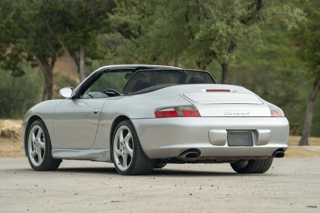 2002 Porsche 996 Carrera 4S - Image 19 of 31