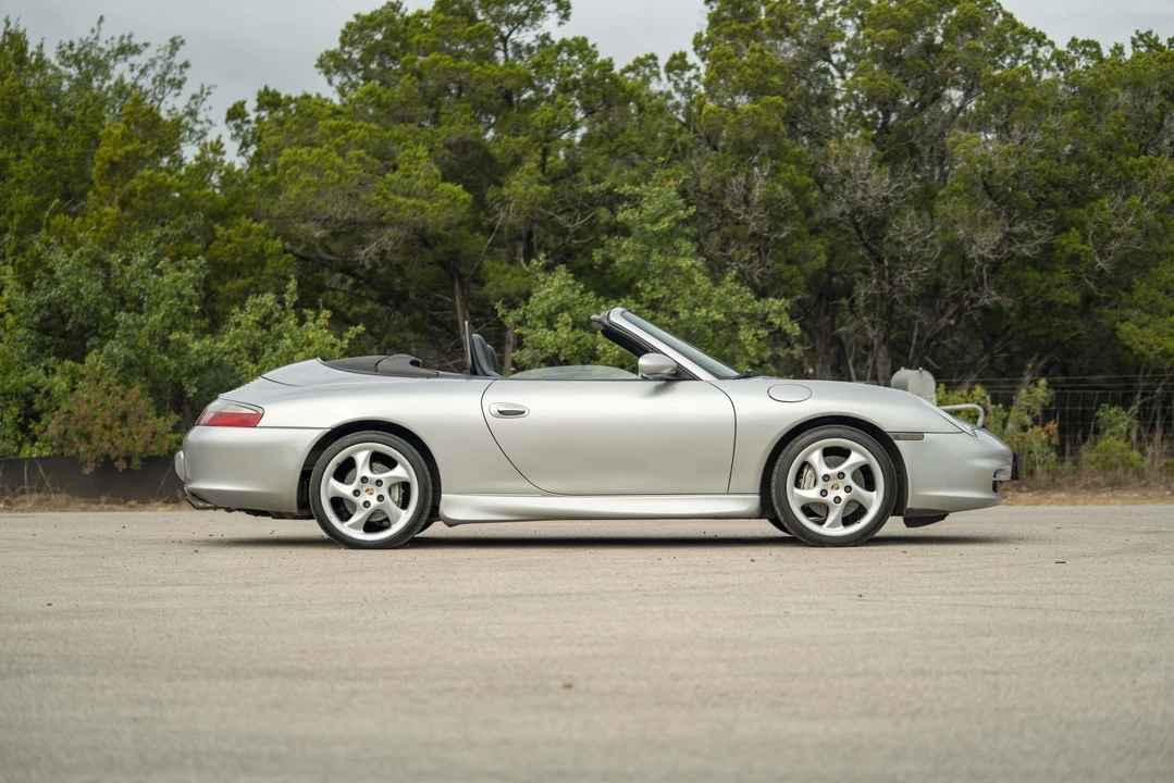 2002 Porsche 996 Carrera 4S - Image 13 of 31
