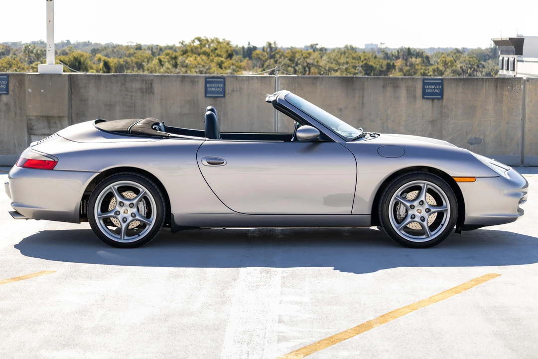 2002 Porsche 996 Carrera 4 - Image 10 of 31