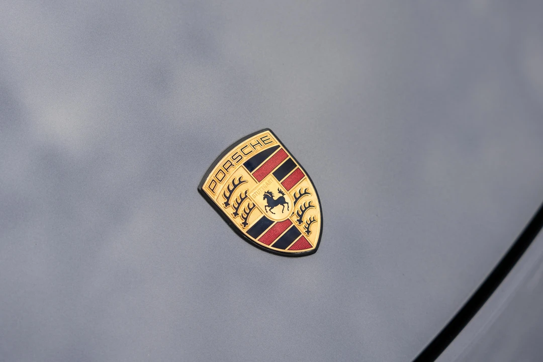 2002 Porsche 996 Carrera 4 - Image 23 of 31