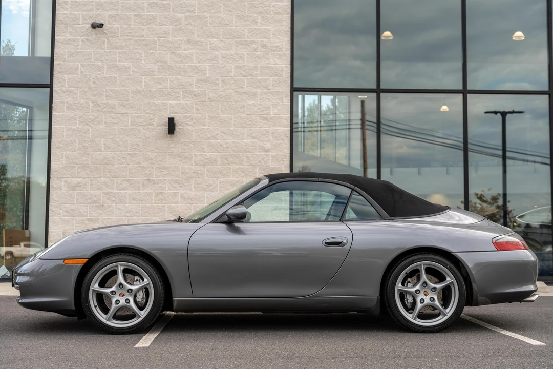2002 Porsche 996 Carrera 4 - Image 3 of 31
