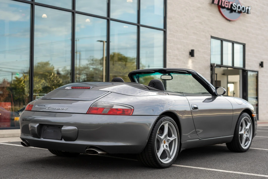 2002 Porsche 996 Carrera 4 - Image 8 of 31
