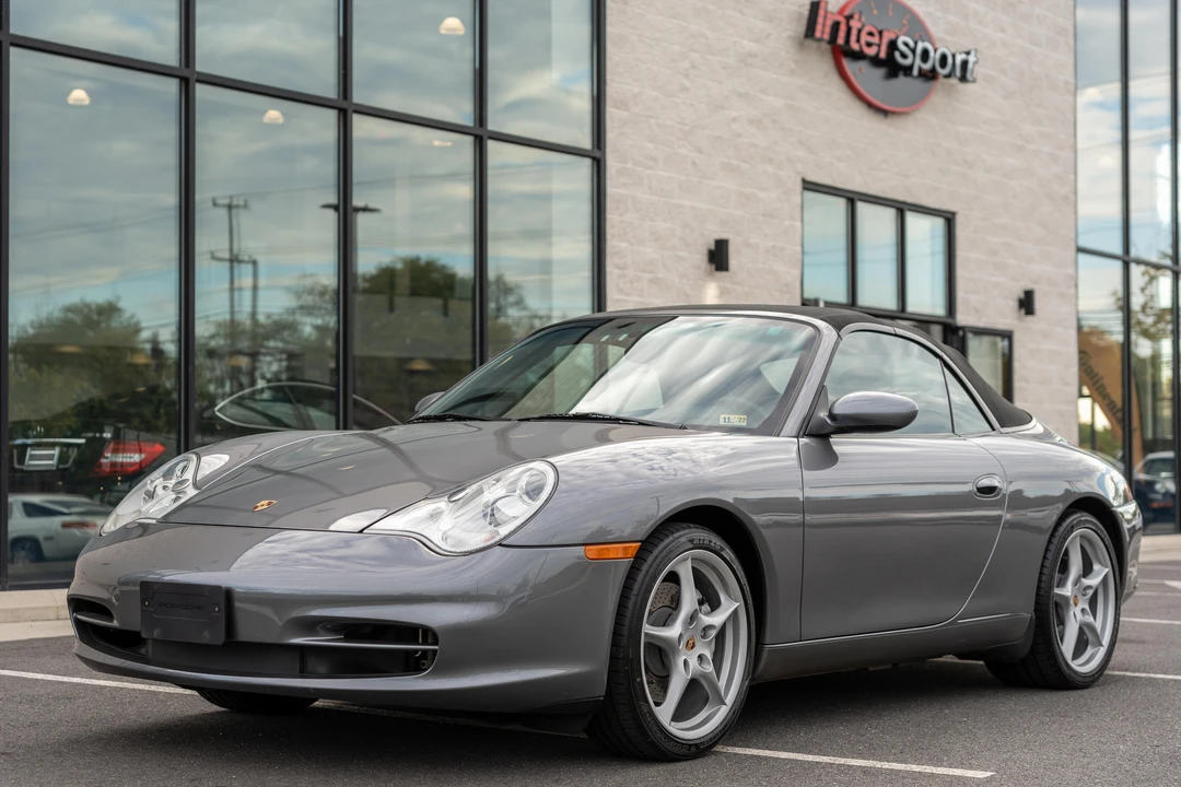 2002 Porsche 996 Carrera 4 - Image 11 of 31