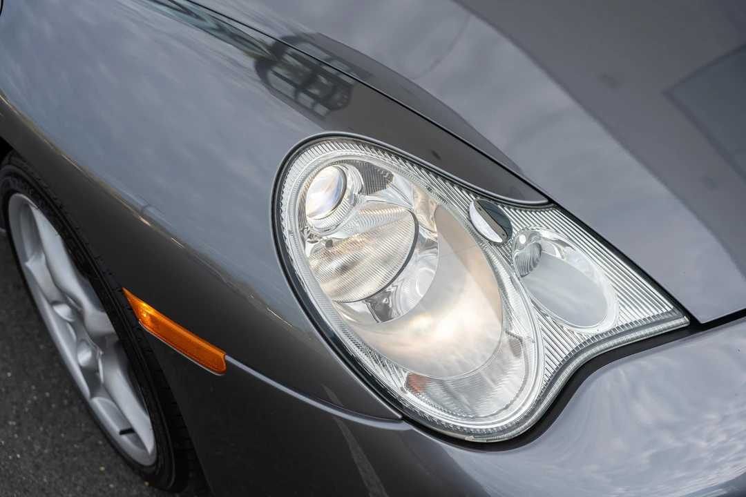 2002 Porsche 996 Carrera 4 - Image 20 of 31
